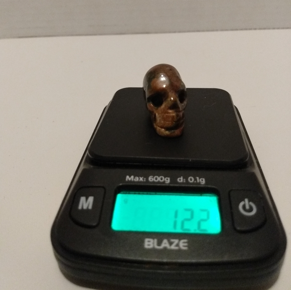 Skull carved in Ocean Jasper 12.2g - Picture 8 of 9